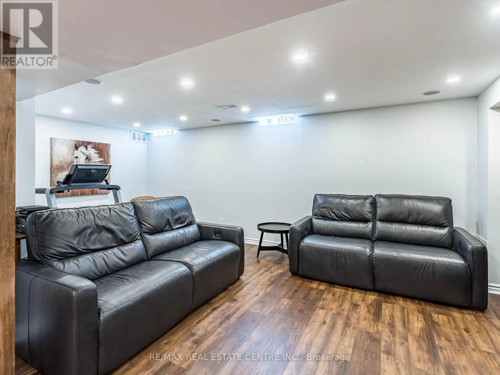 137 MOWAT CRESCENT