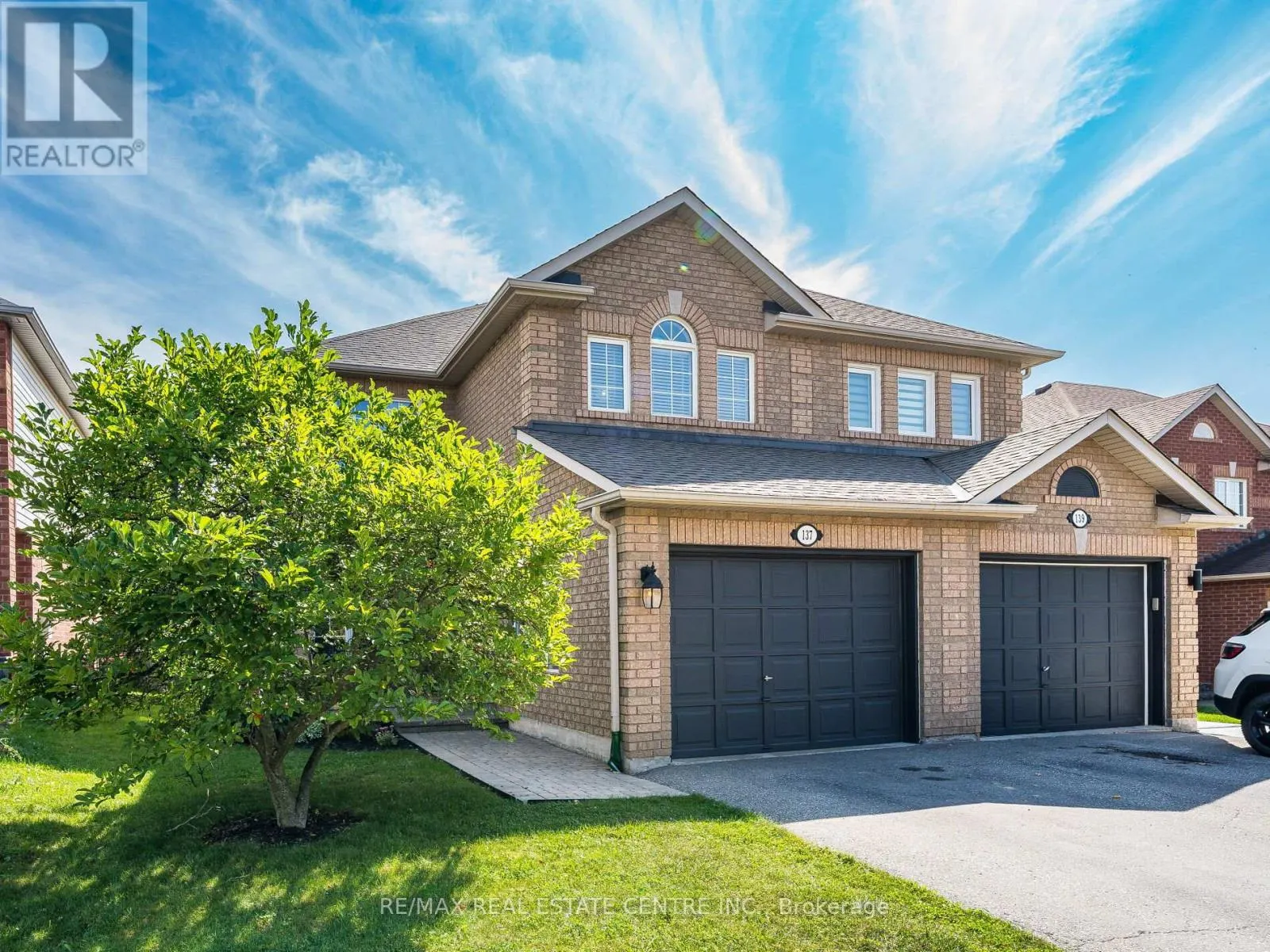 137 MOWAT CRESCENT