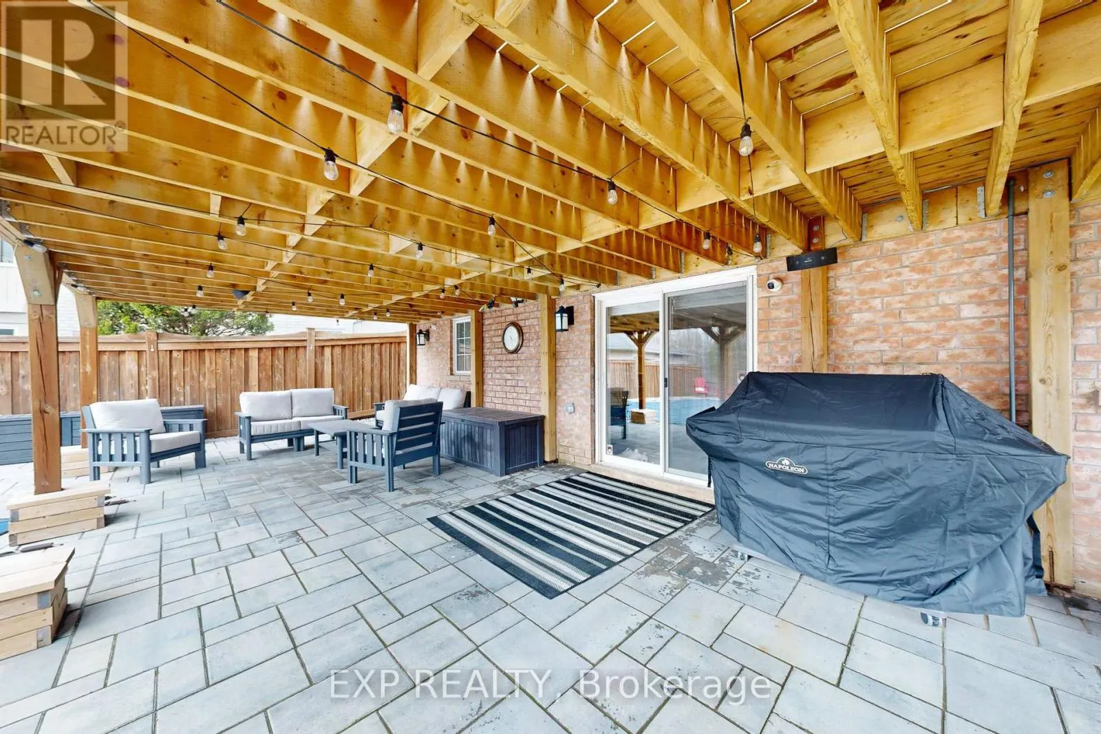 100 DELLS CRESCENT