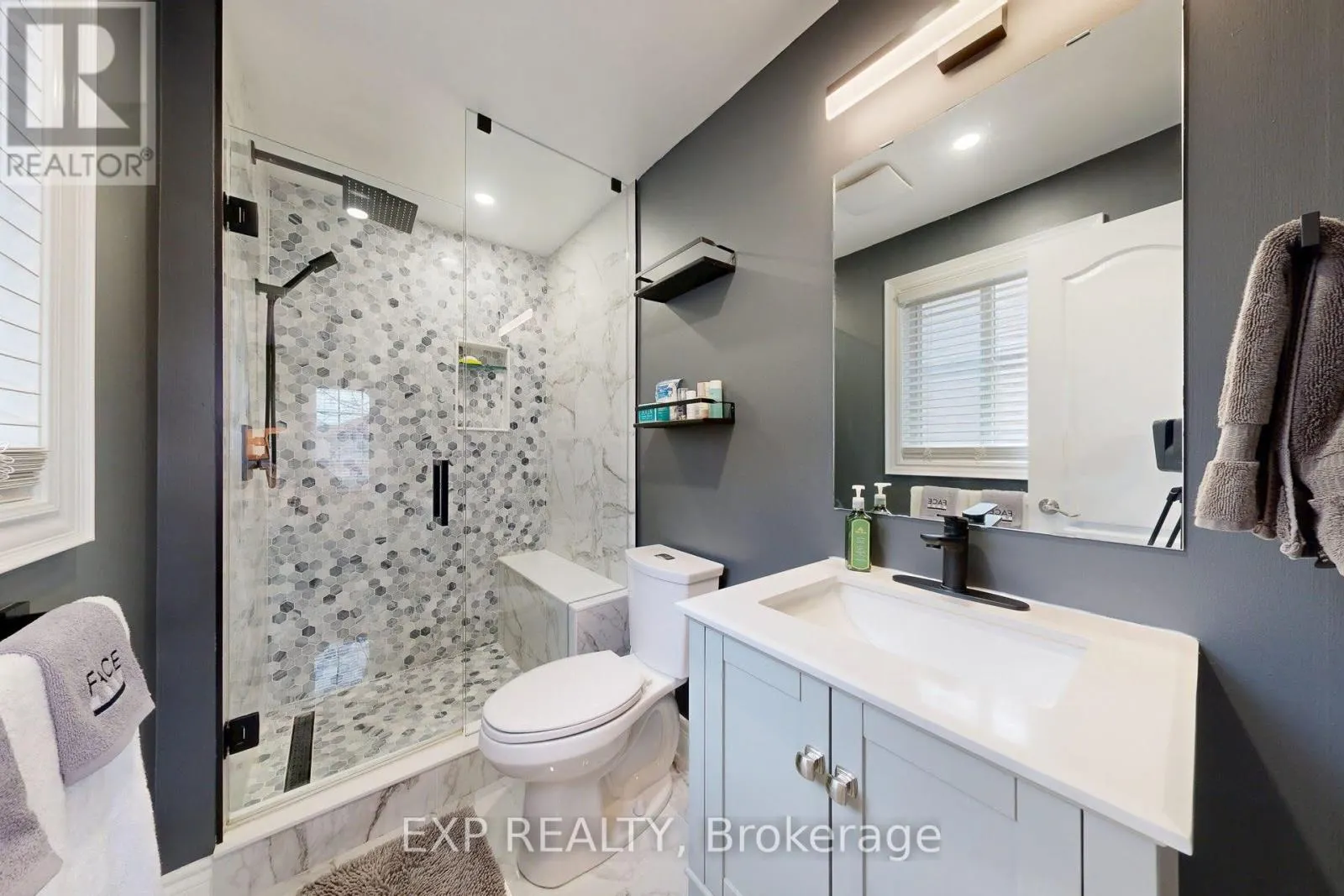 100 DELLS CRESCENT