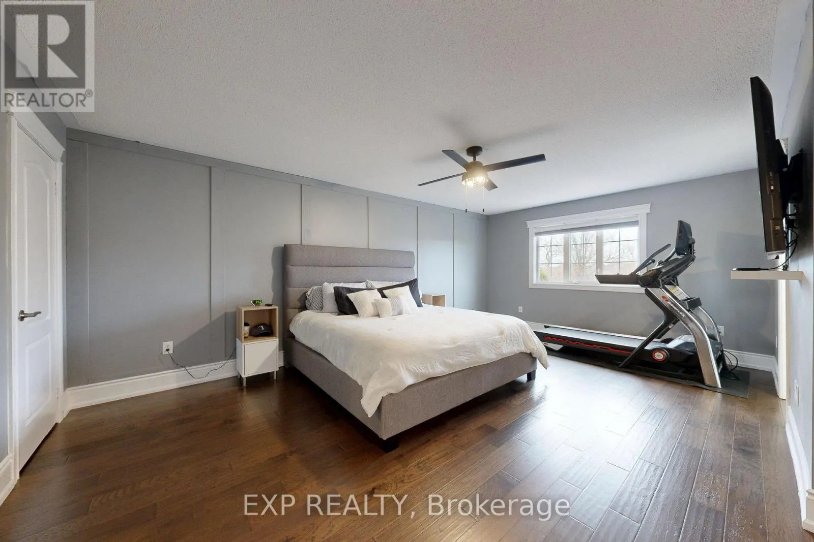 100 DELLS CRESCENT