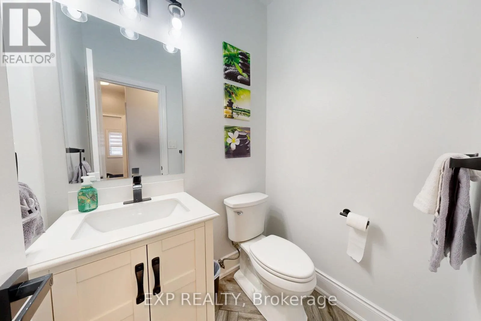 100 DELLS CRESCENT
