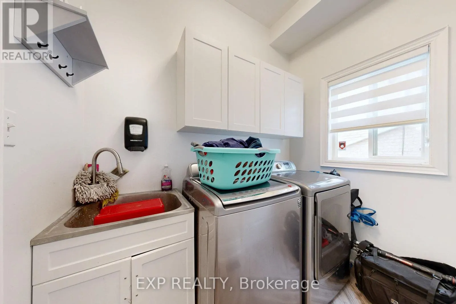 100 DELLS CRESCENT
