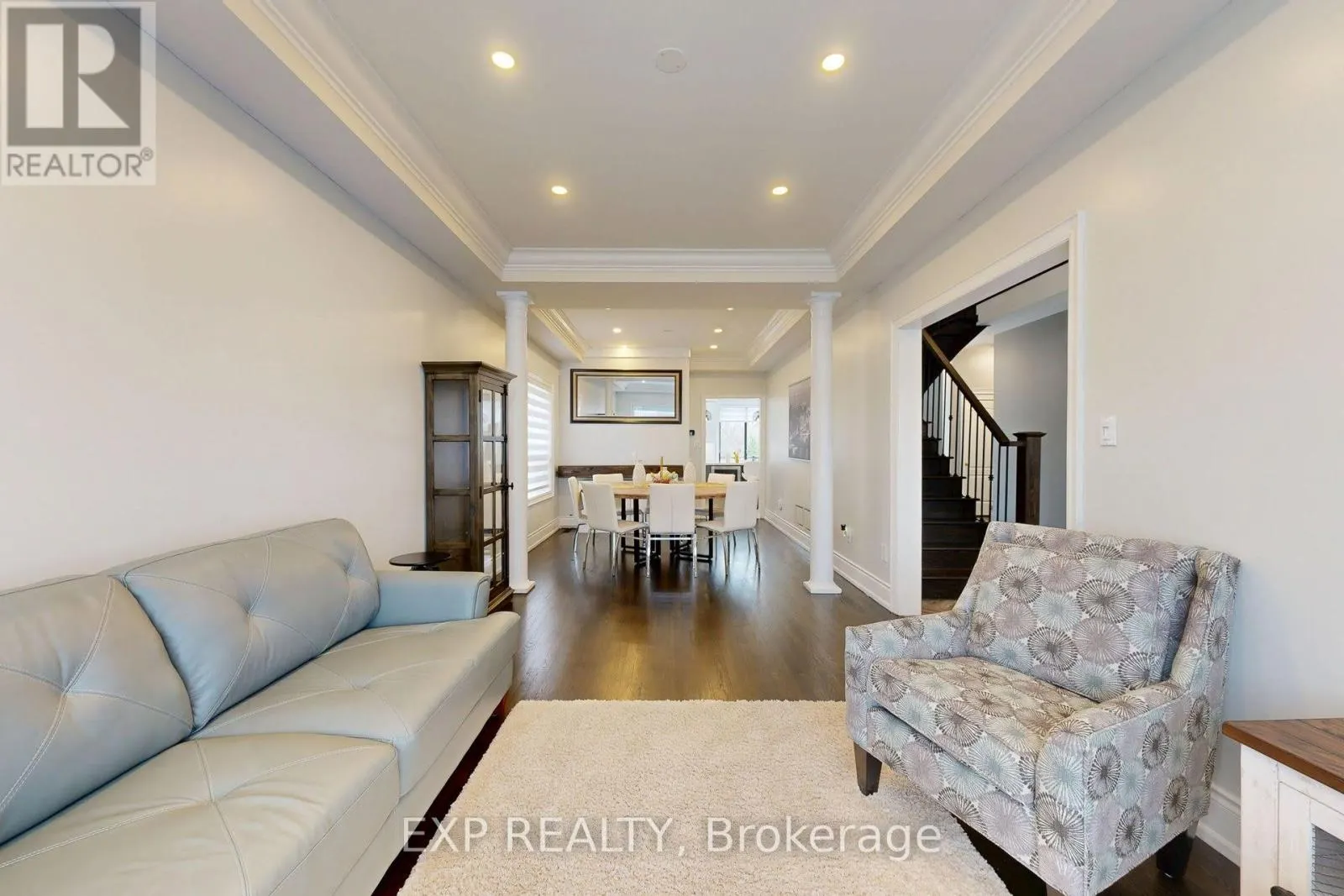 100 DELLS CRESCENT