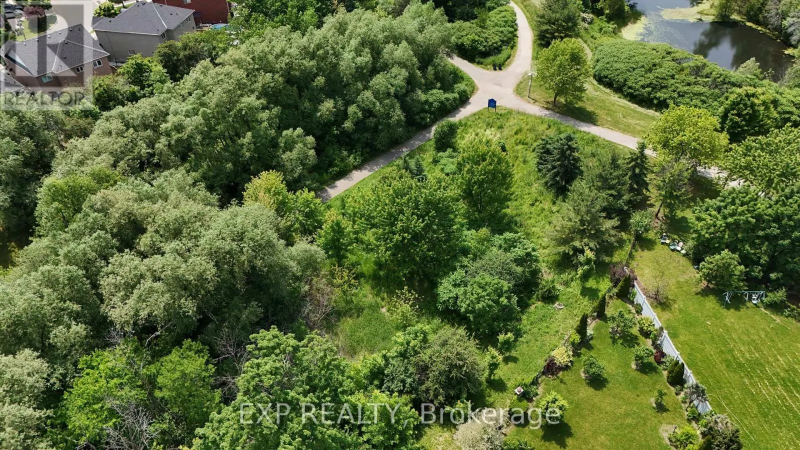 100 DELLS CRESCENT