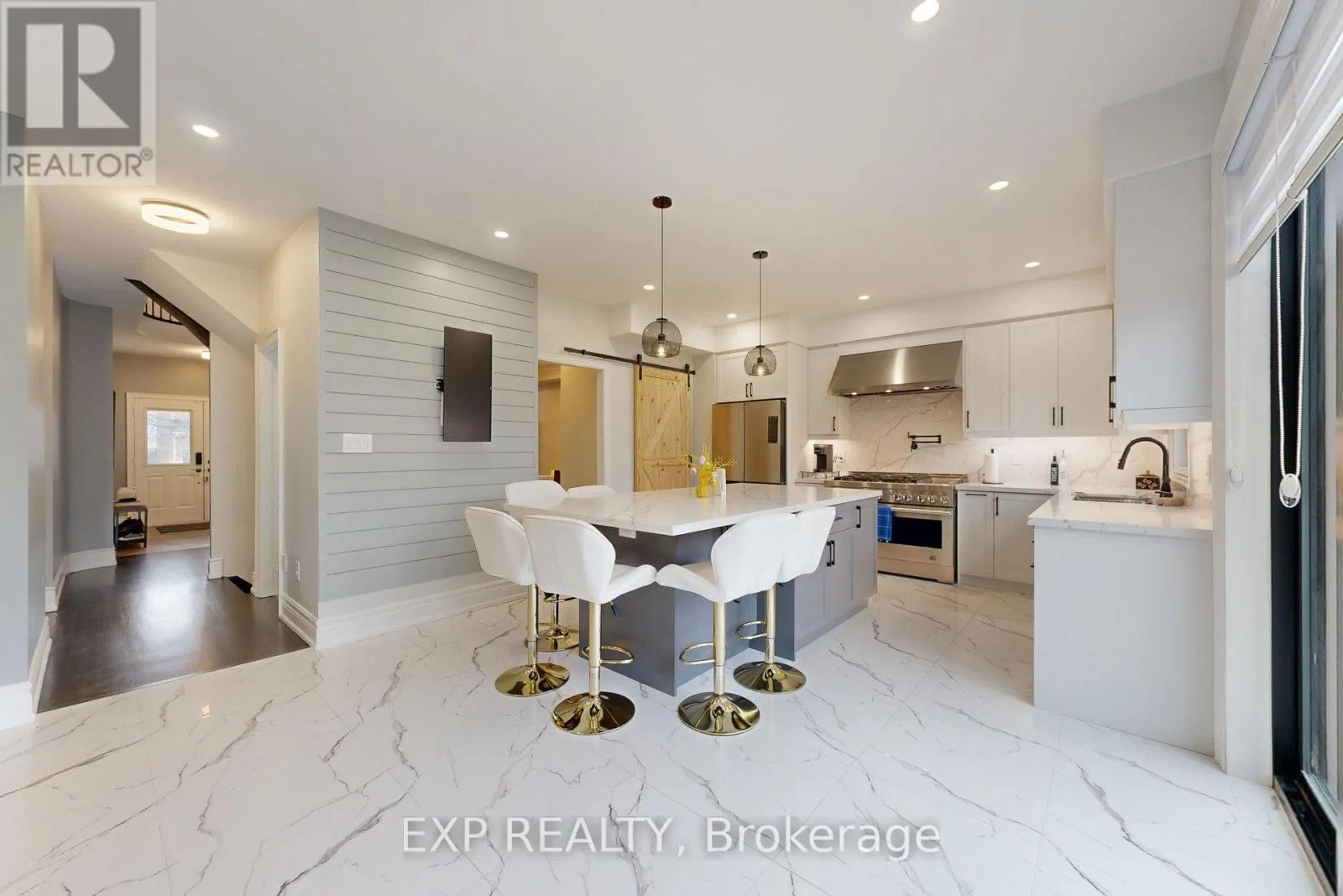 100 DELLS CRESCENT