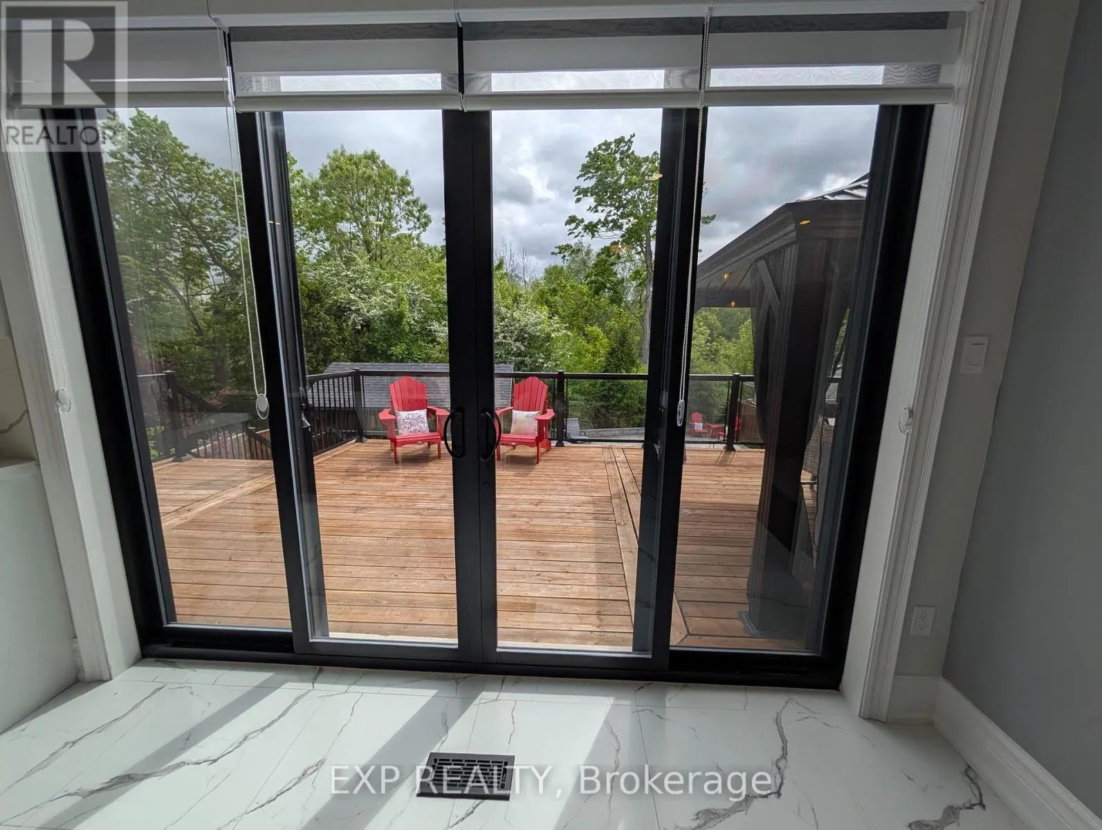 100 DELLS CRESCENT