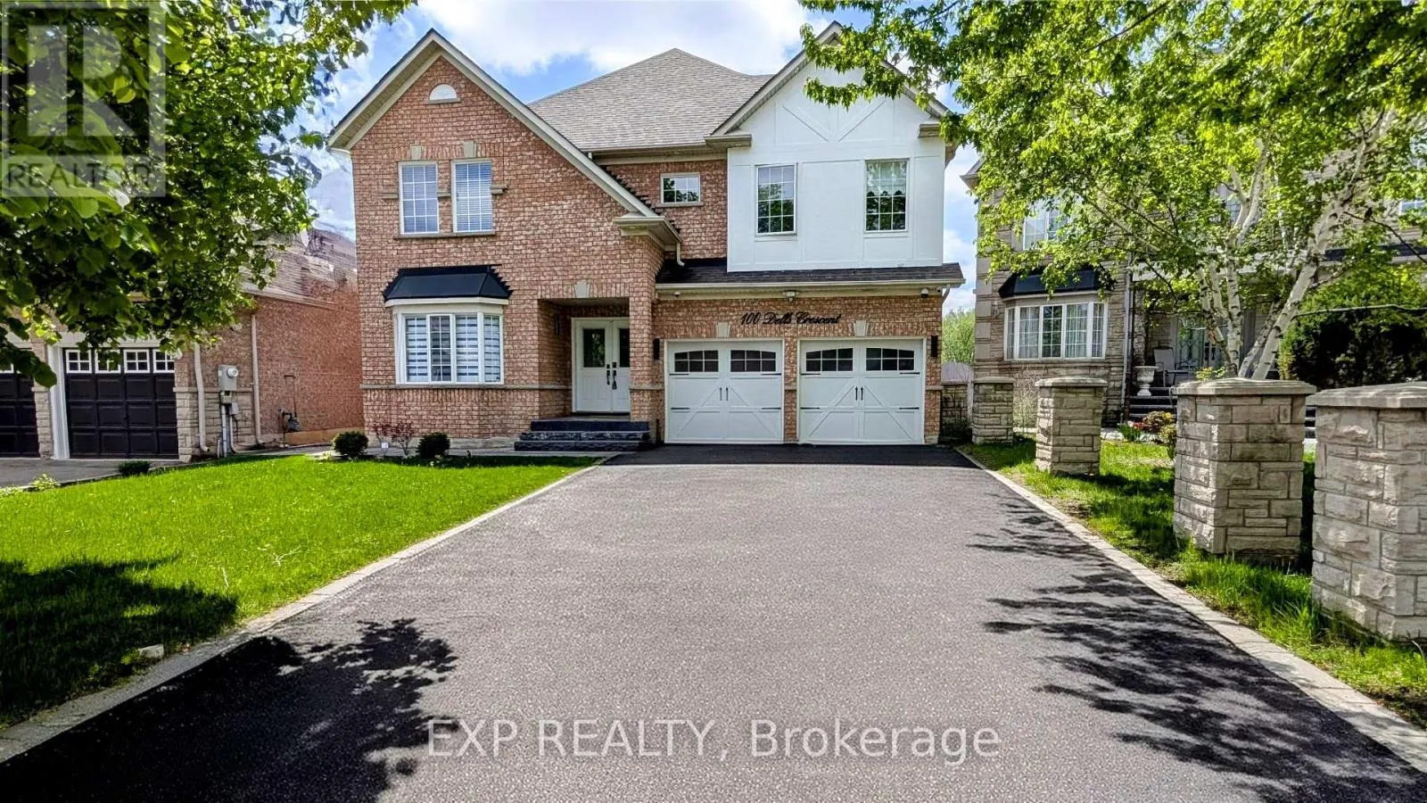 100 DELLS CRESCENT