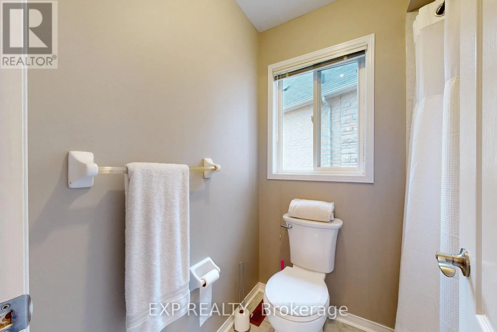 100 DELLS CRESCENT