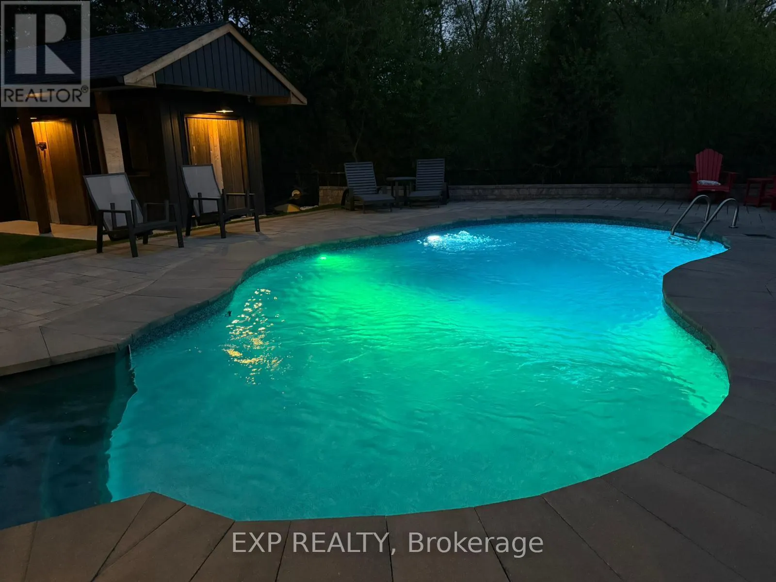 100 DELLS CRESCENT