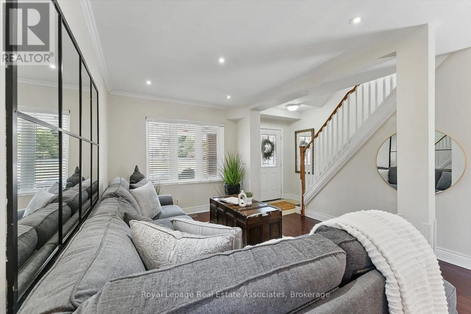 1106 HAIG BOULEVARD