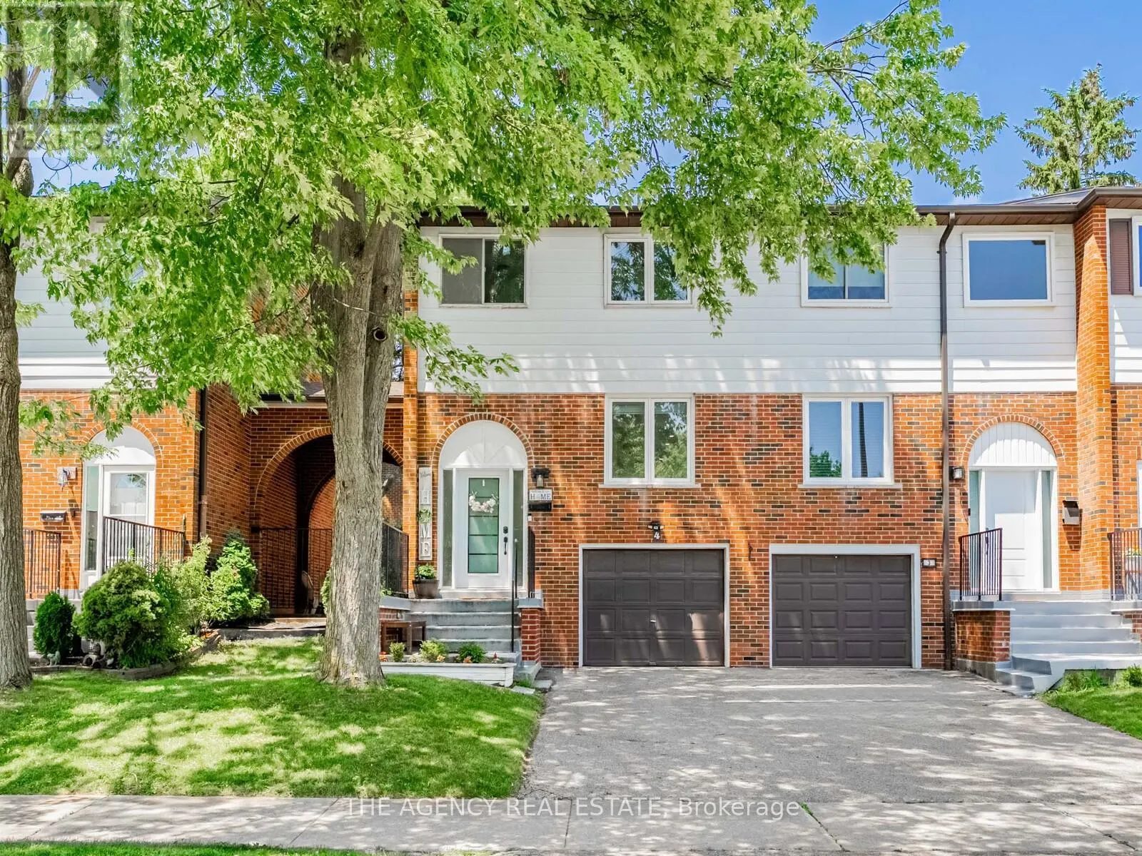 2445 HOMELANDS DRIVE