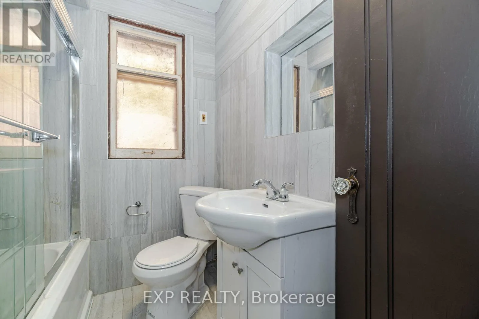 UPPER - 70 SPENCER AVENUE