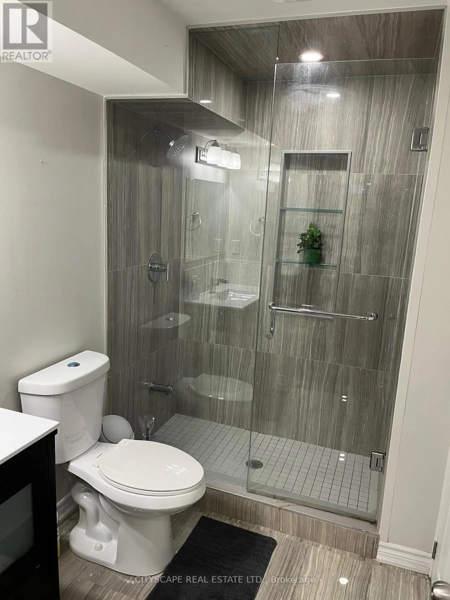 27 SEAFAIR CRESCENT