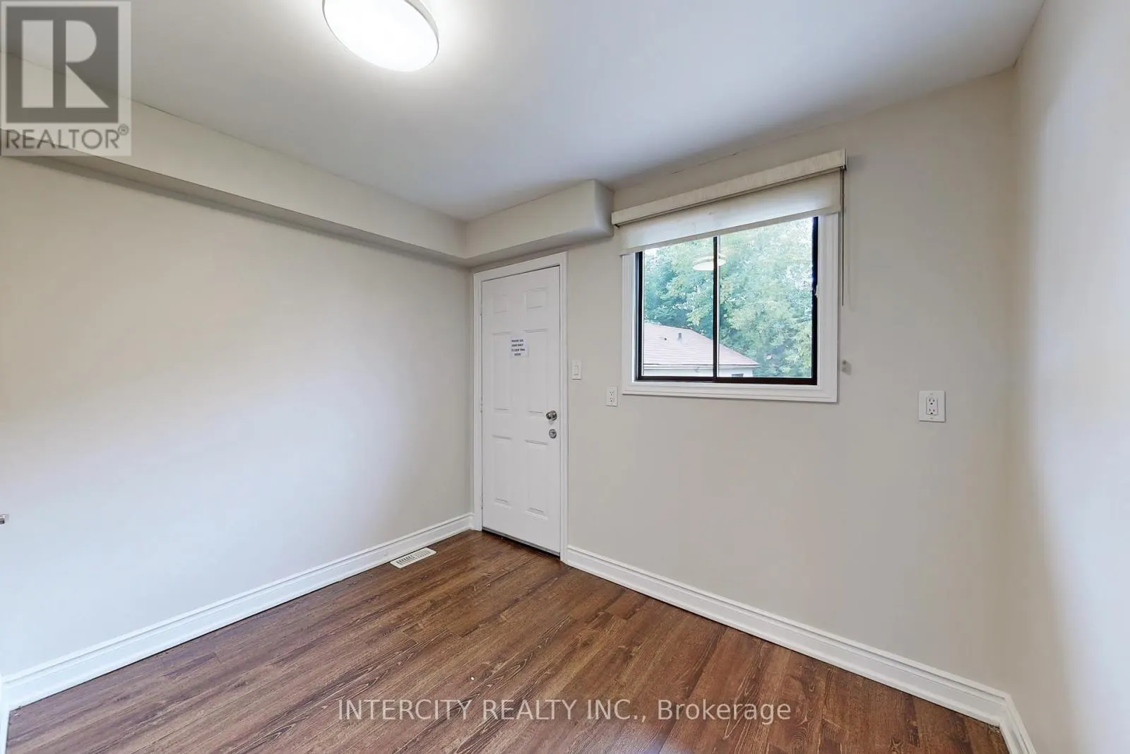 122 RUTHERFORD ROAD N