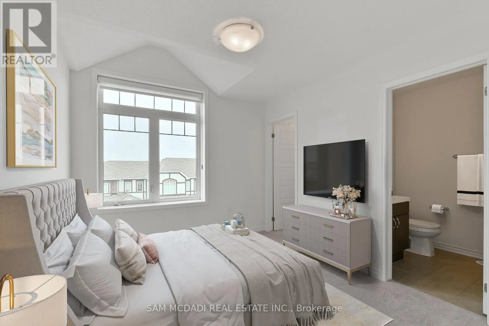 315 MURLOCK HEIGHTS