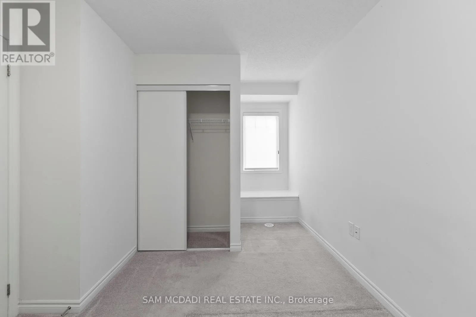 315 MURLOCK HEIGHTS