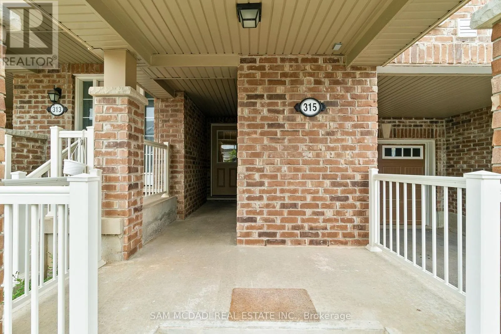 315 MURLOCK HEIGHTS