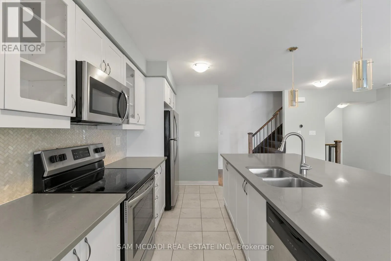 315 MURLOCK HEIGHTS