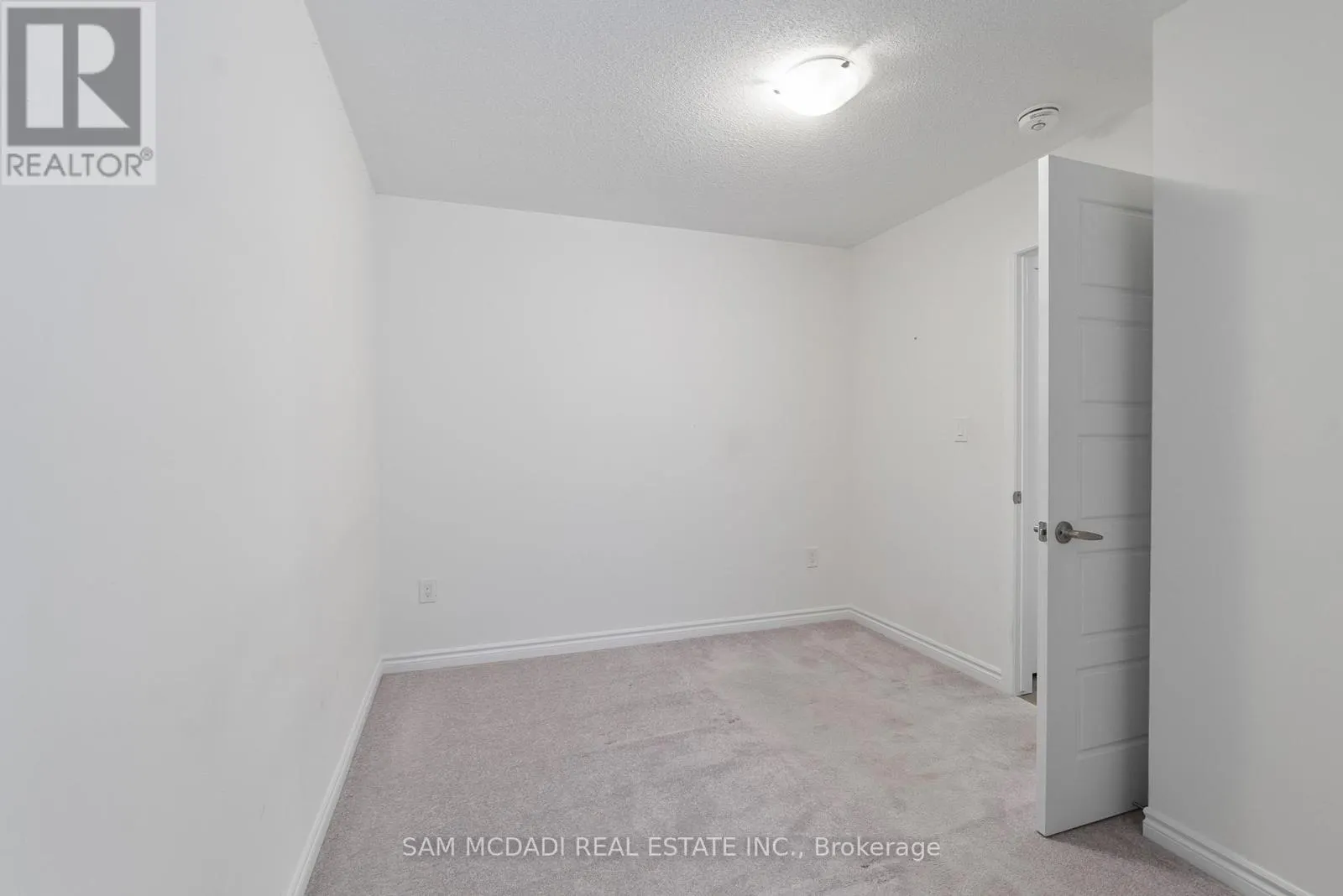 315 MURLOCK HEIGHTS