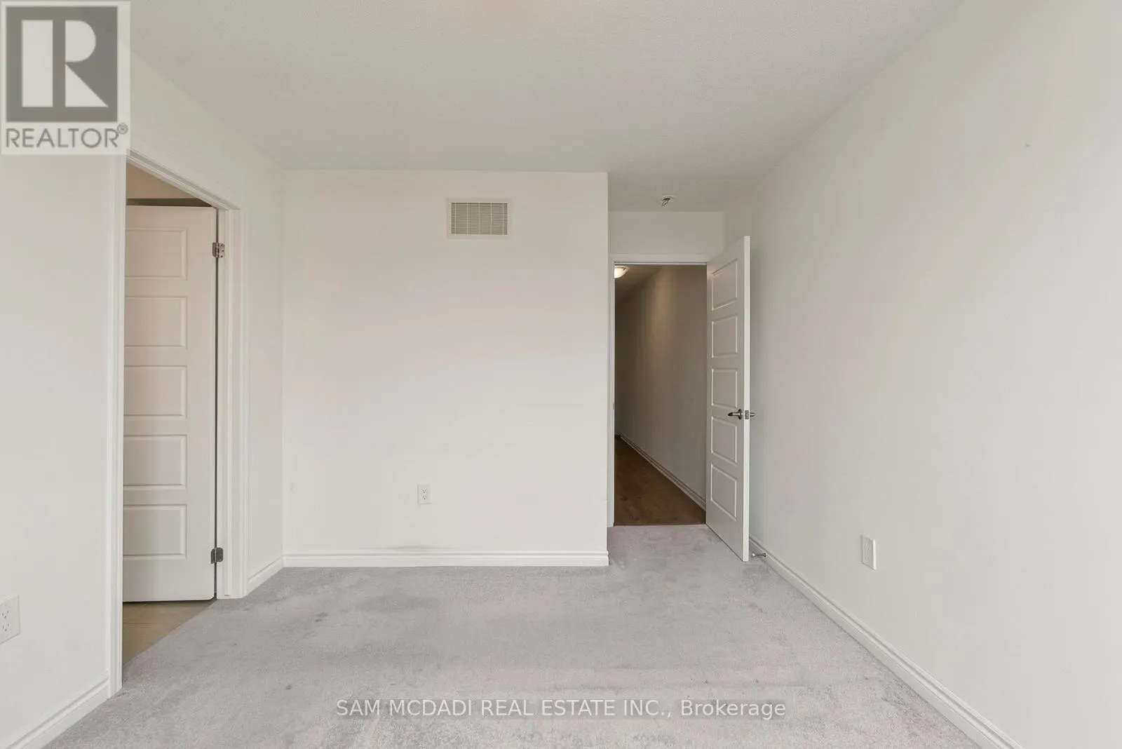 315 MURLOCK HEIGHTS