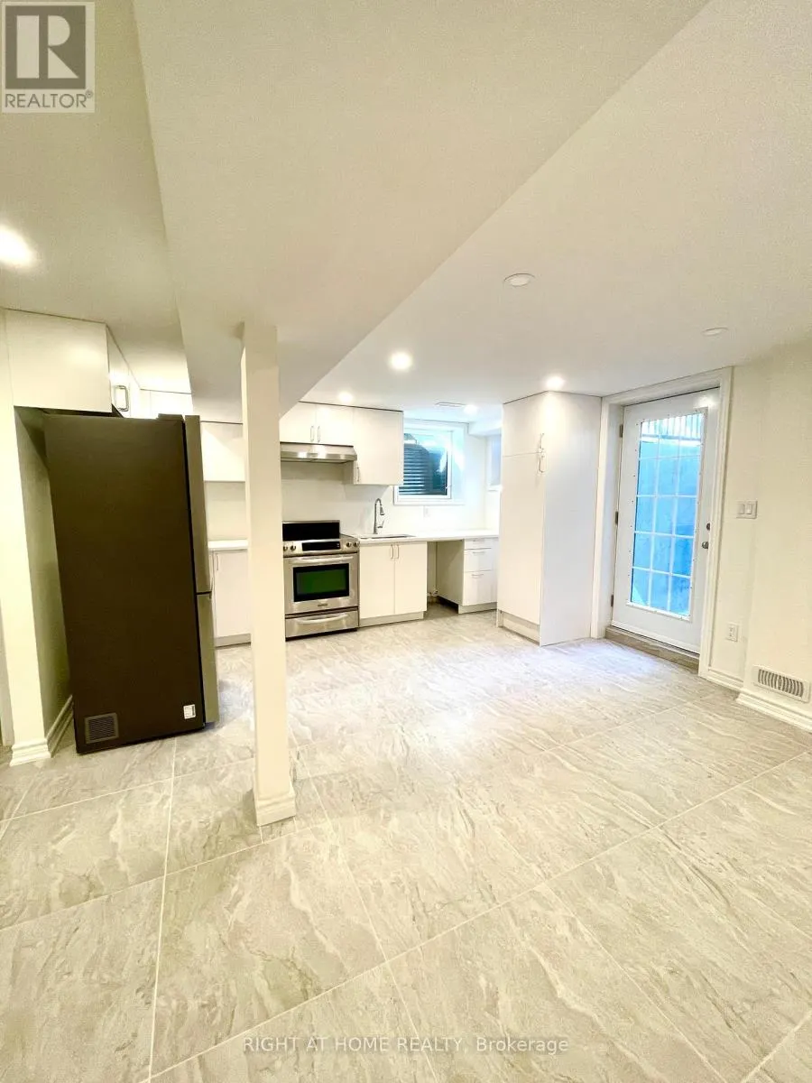 BASEMENT - 106 VIVIANS CRESCENT