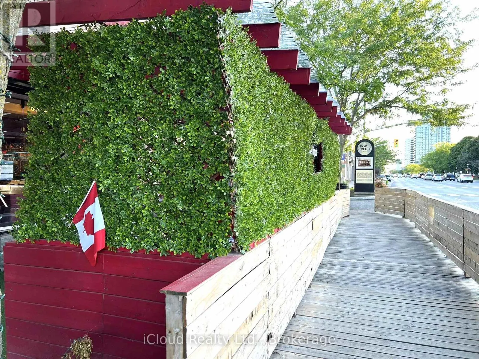 231 LAKESHORE ROAD E