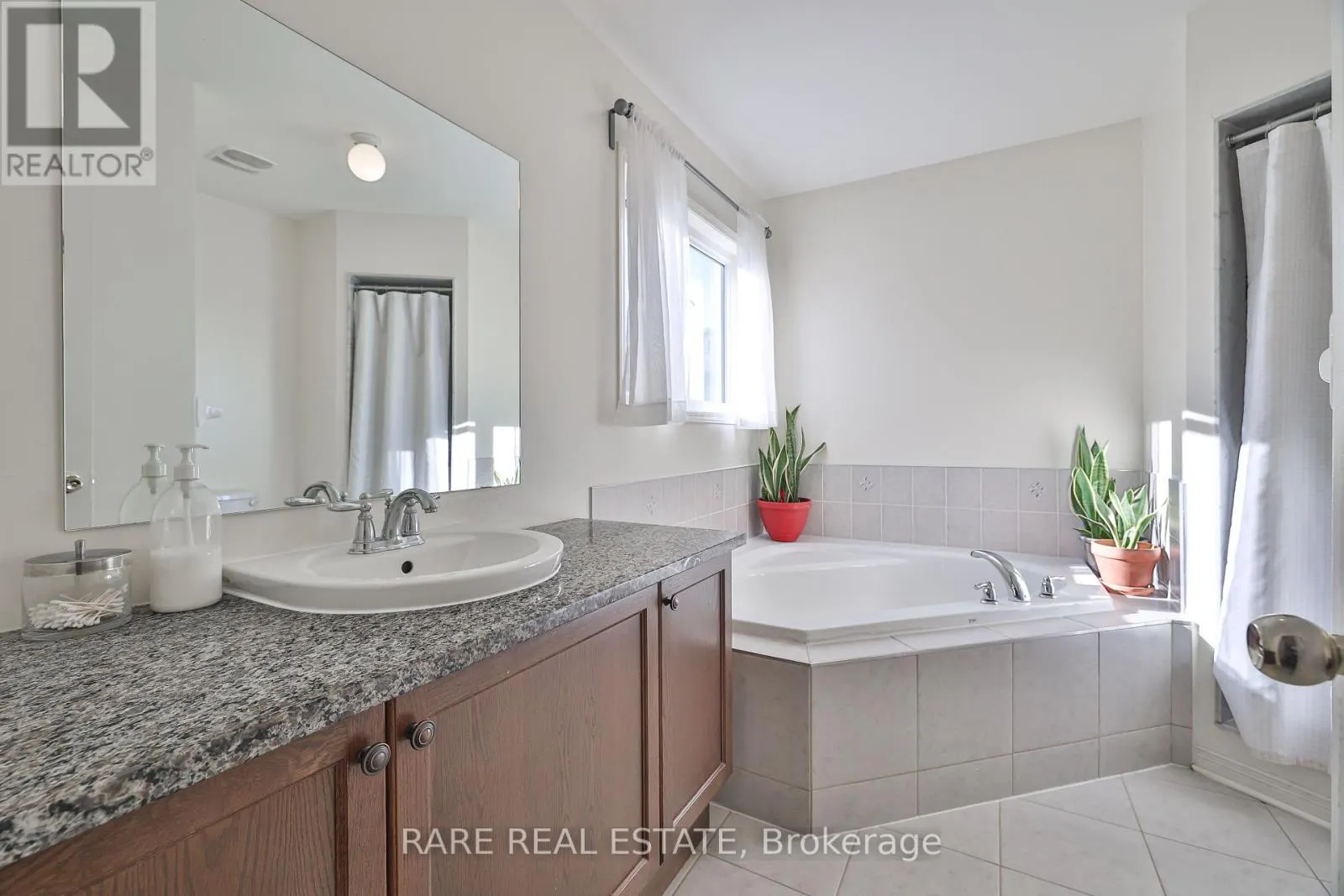34 JUDY SGRO AVENUE