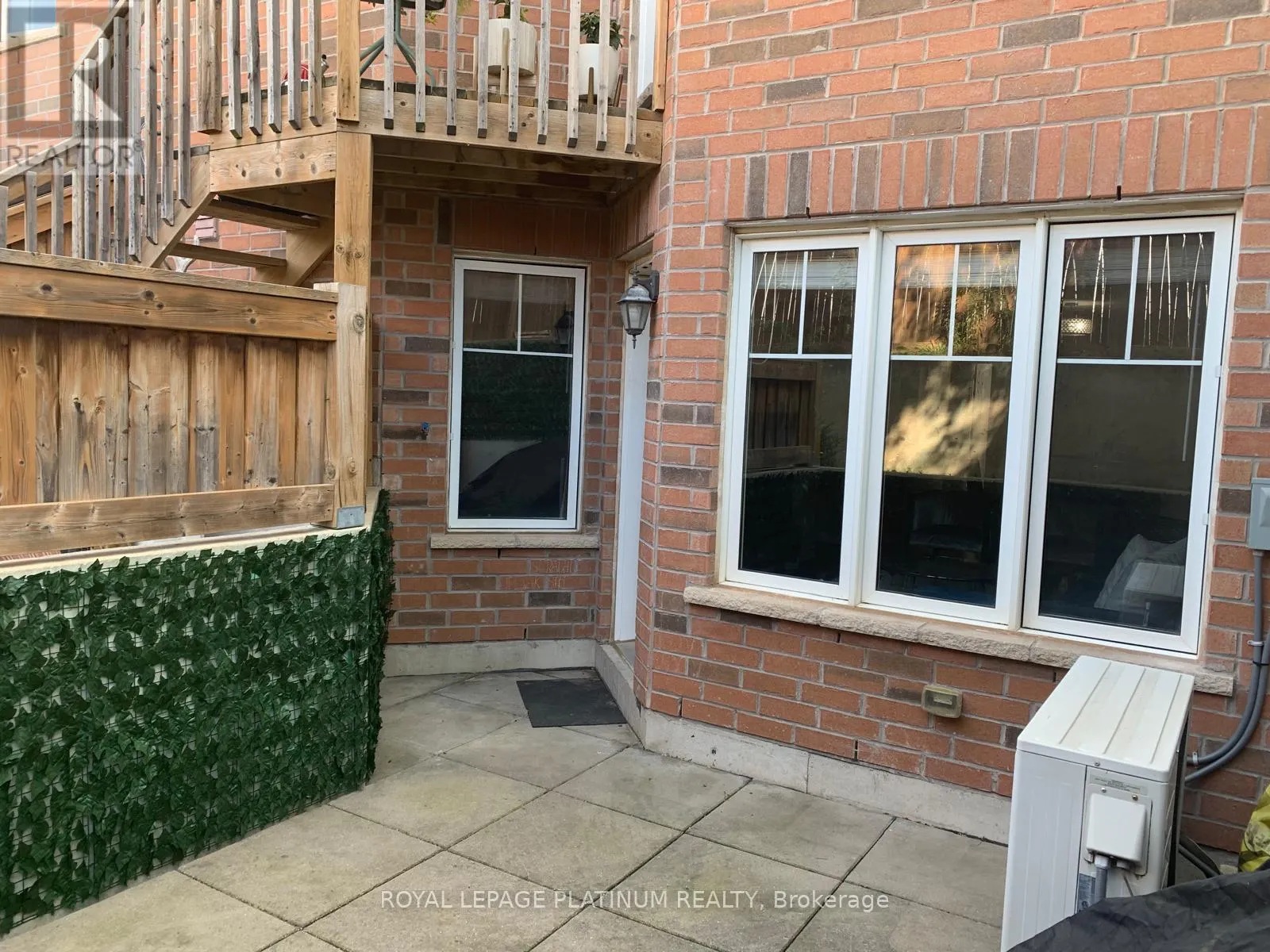 9-01 - 2420 BARONWOOD DRIVE