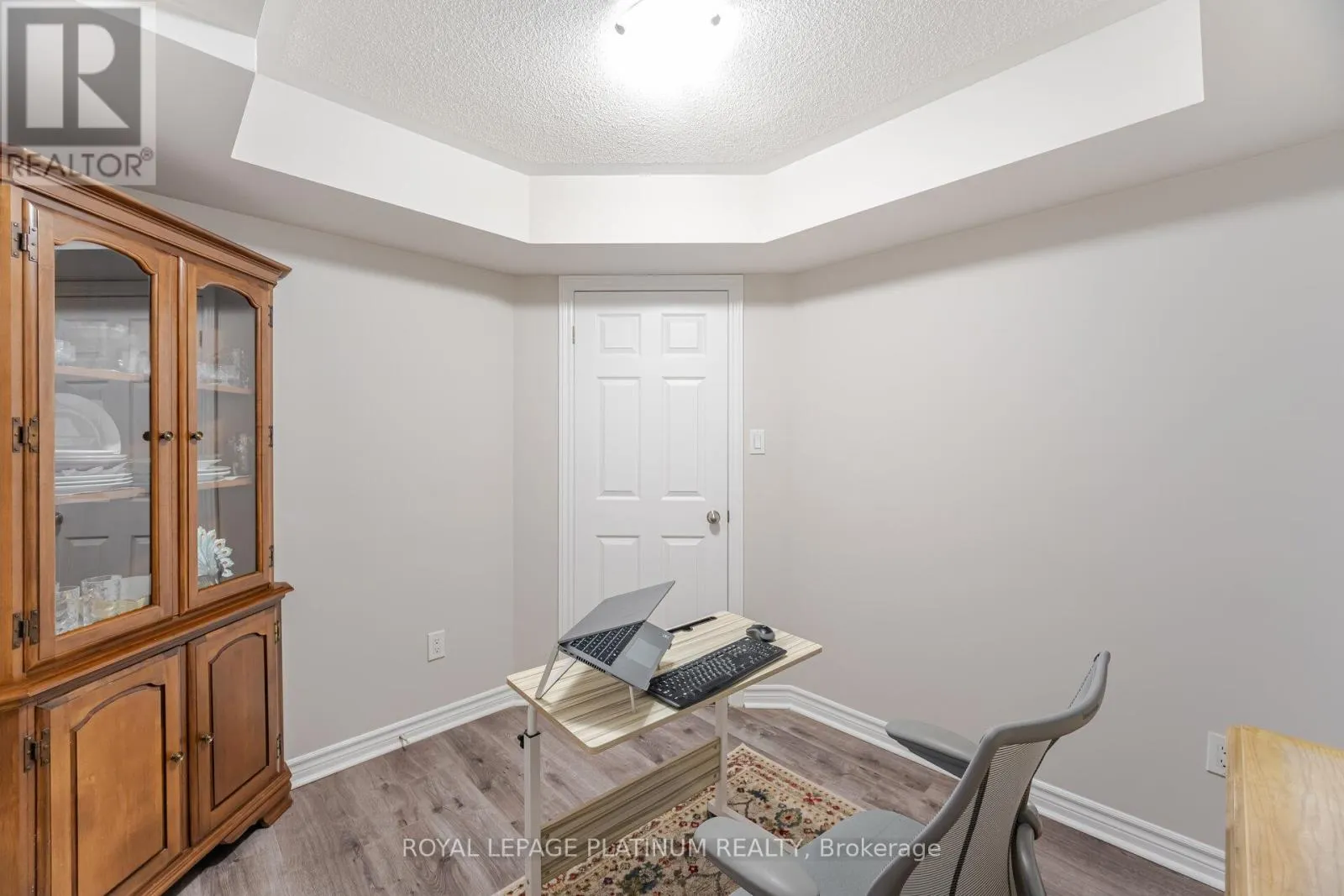 9-01 - 2420 BARONWOOD DRIVE