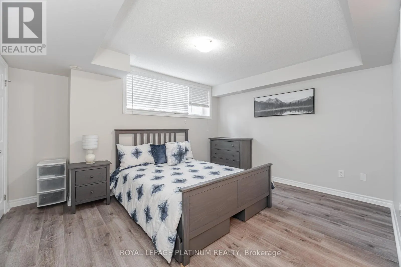 9-01 - 2420 BARONWOOD DRIVE