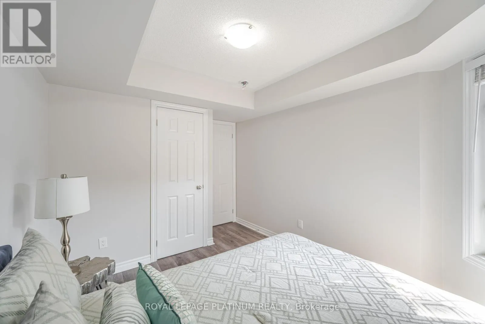 9-01 - 2420 BARONWOOD DRIVE