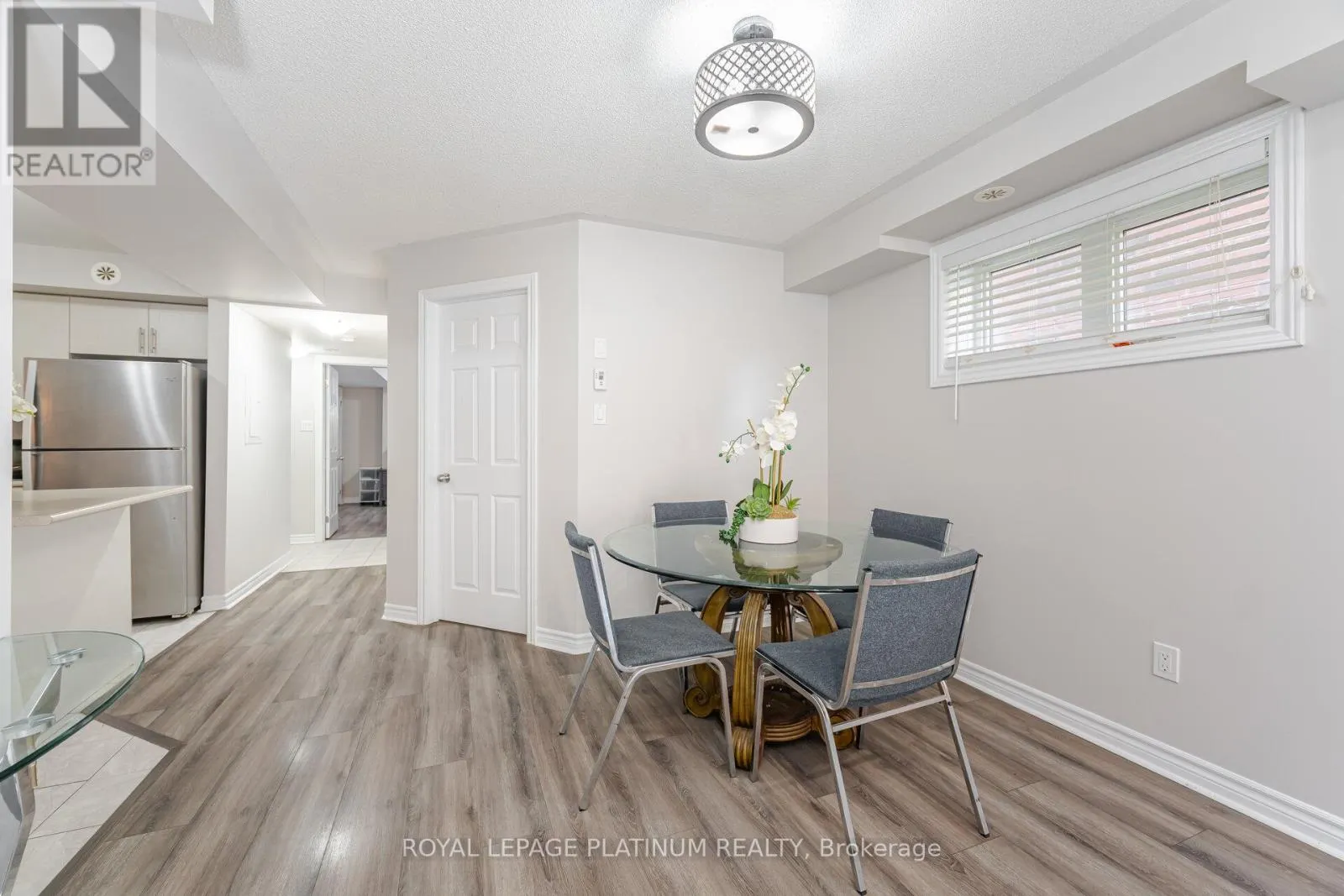 9-01 - 2420 BARONWOOD DRIVE
