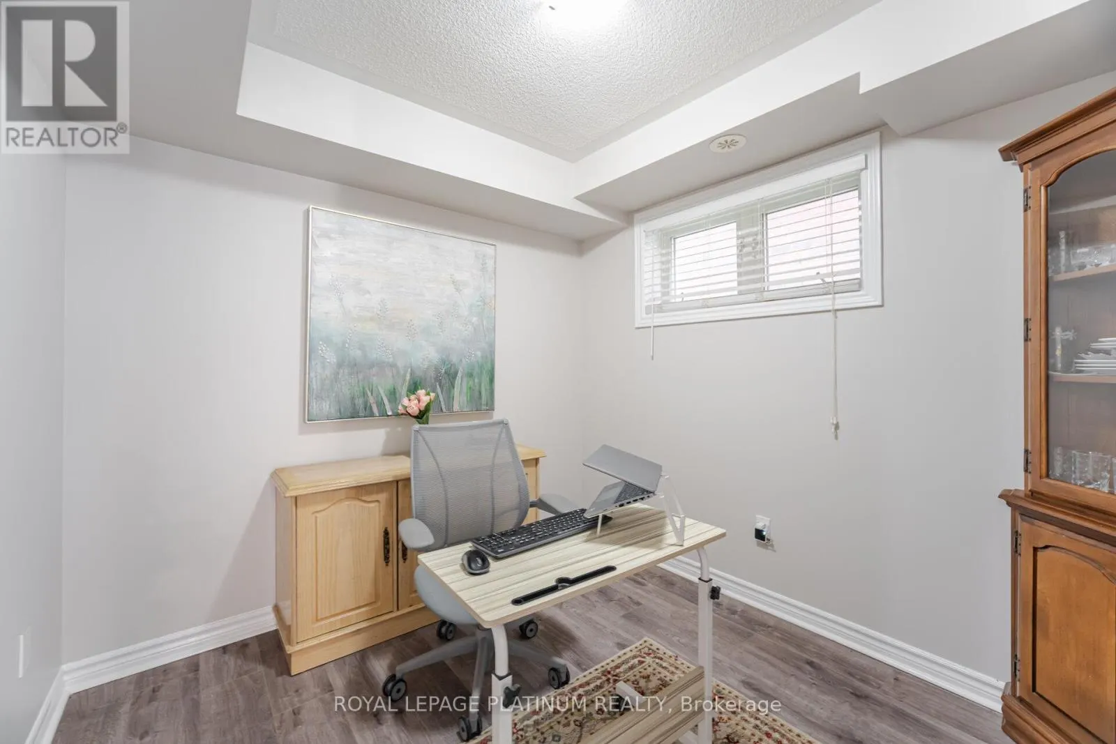 9-01 - 2420 BARONWOOD DRIVE