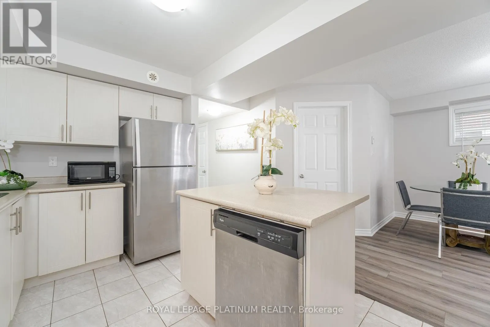 9-01 - 2420 BARONWOOD DRIVE