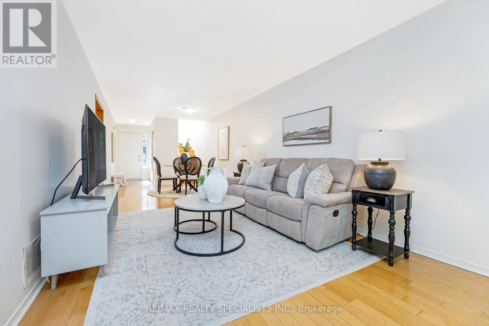 421 LEVANNA LANE