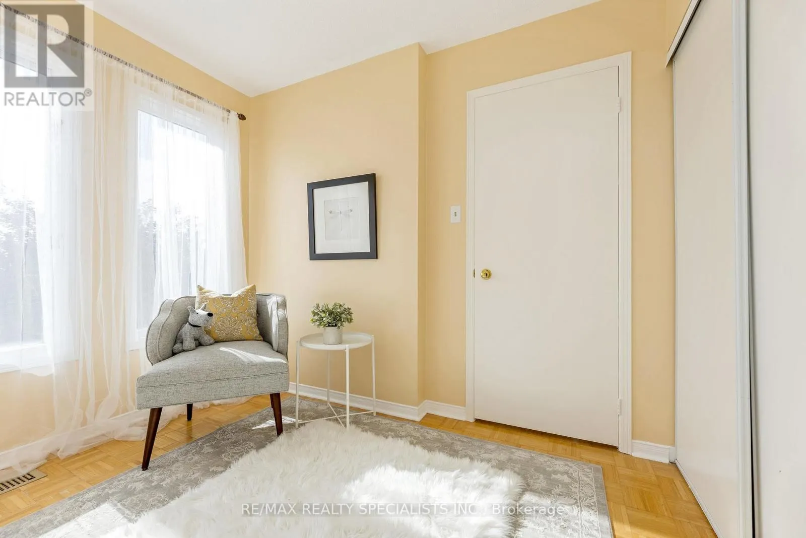 421 LEVANNA LANE