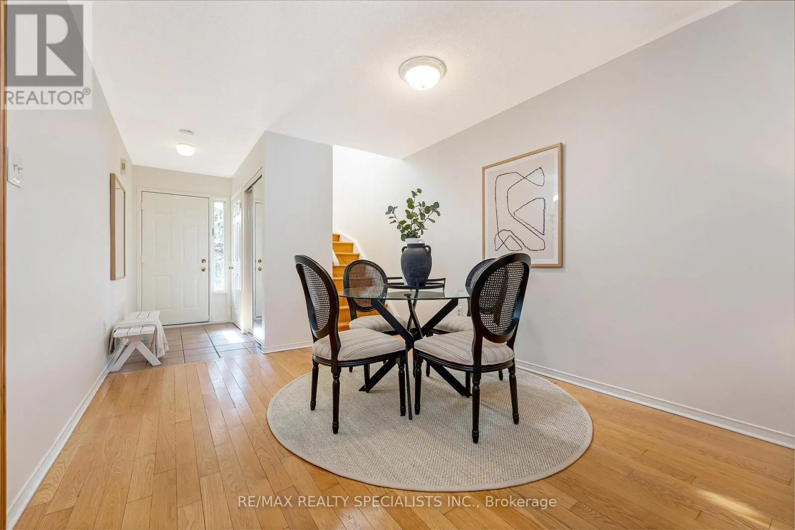 421 LEVANNA LANE