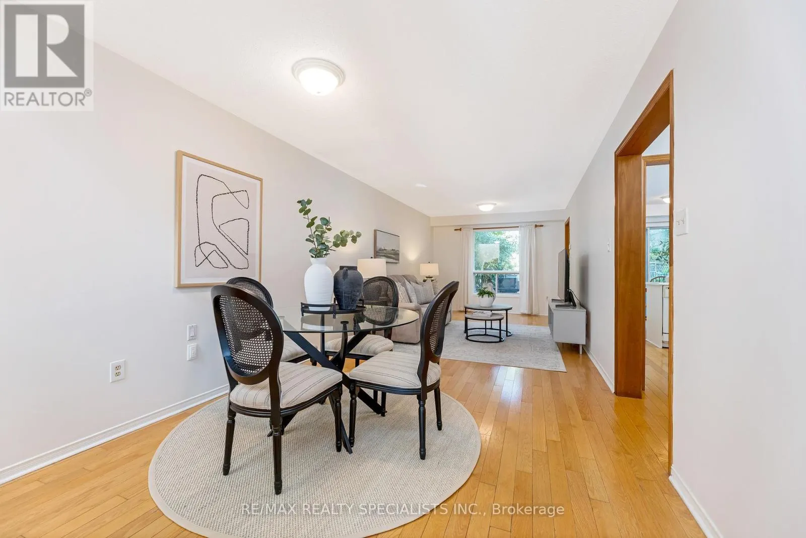 421 LEVANNA LANE