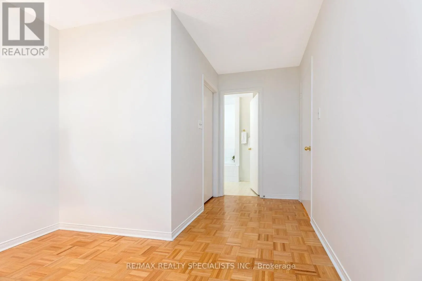 421 LEVANNA LANE