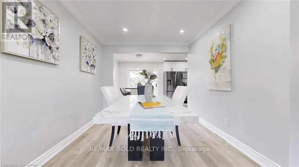 28 NAVENBY CRESCENT
