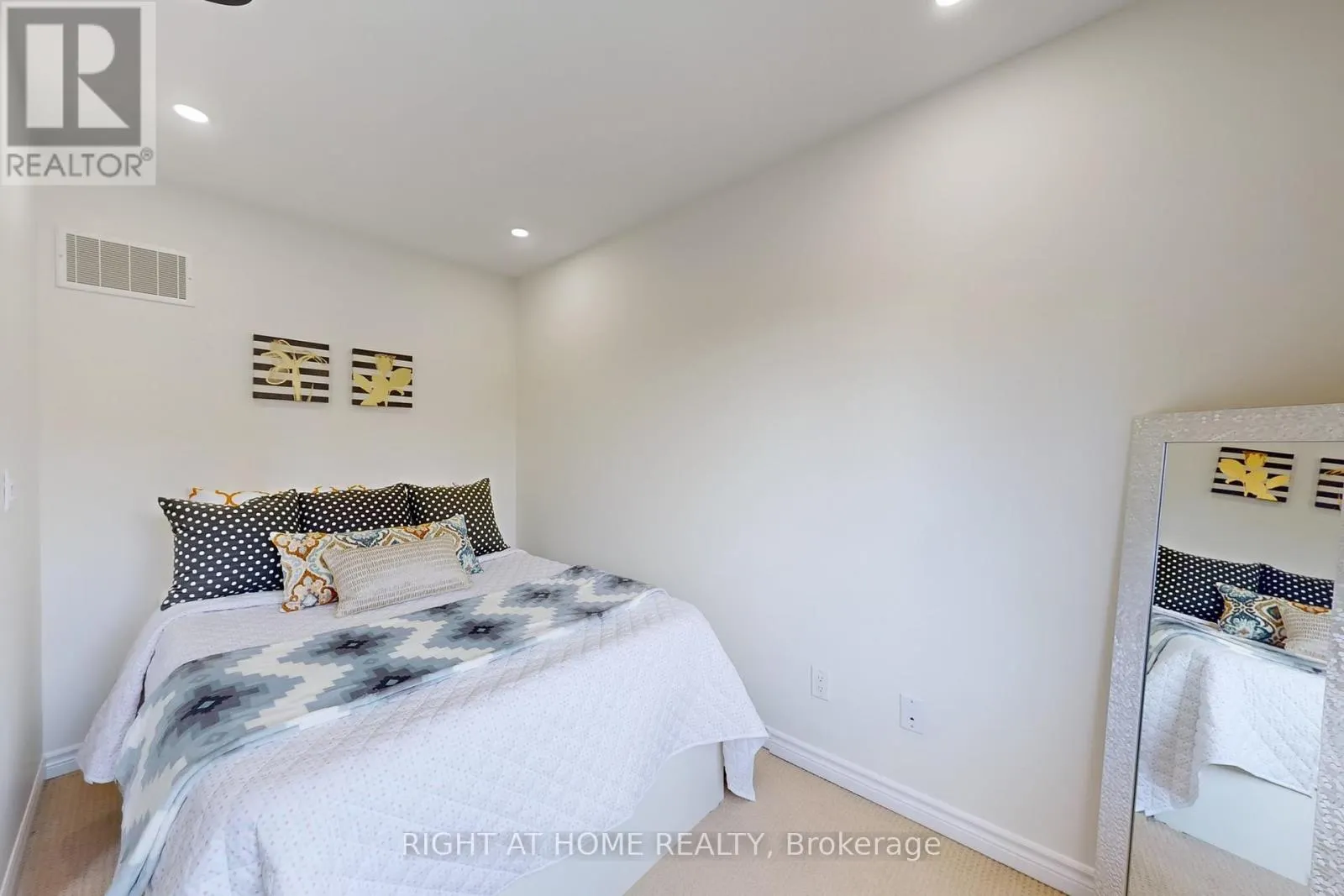 2359 LEPAGE COMMON