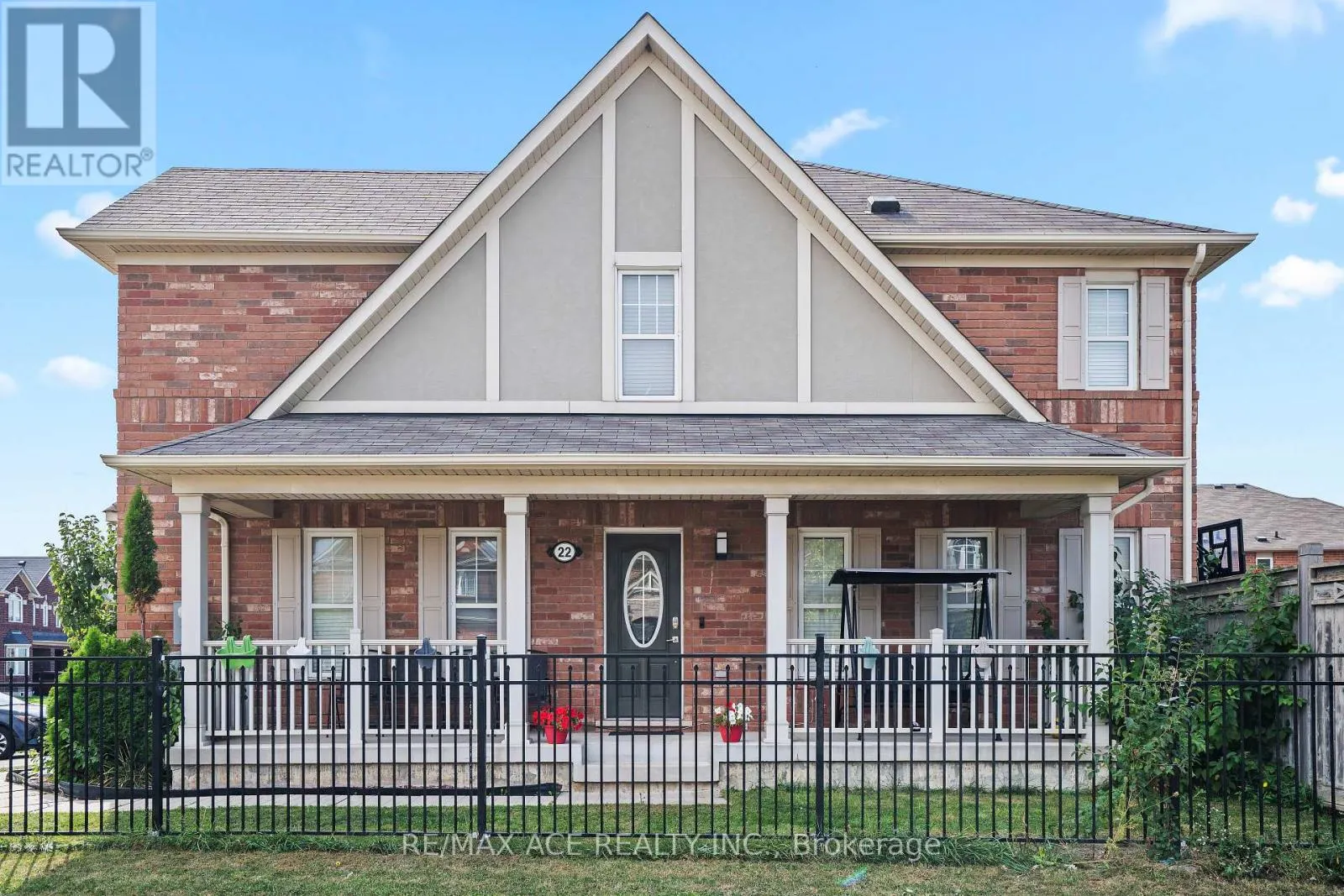 22 APPLE VALLEY WAY
