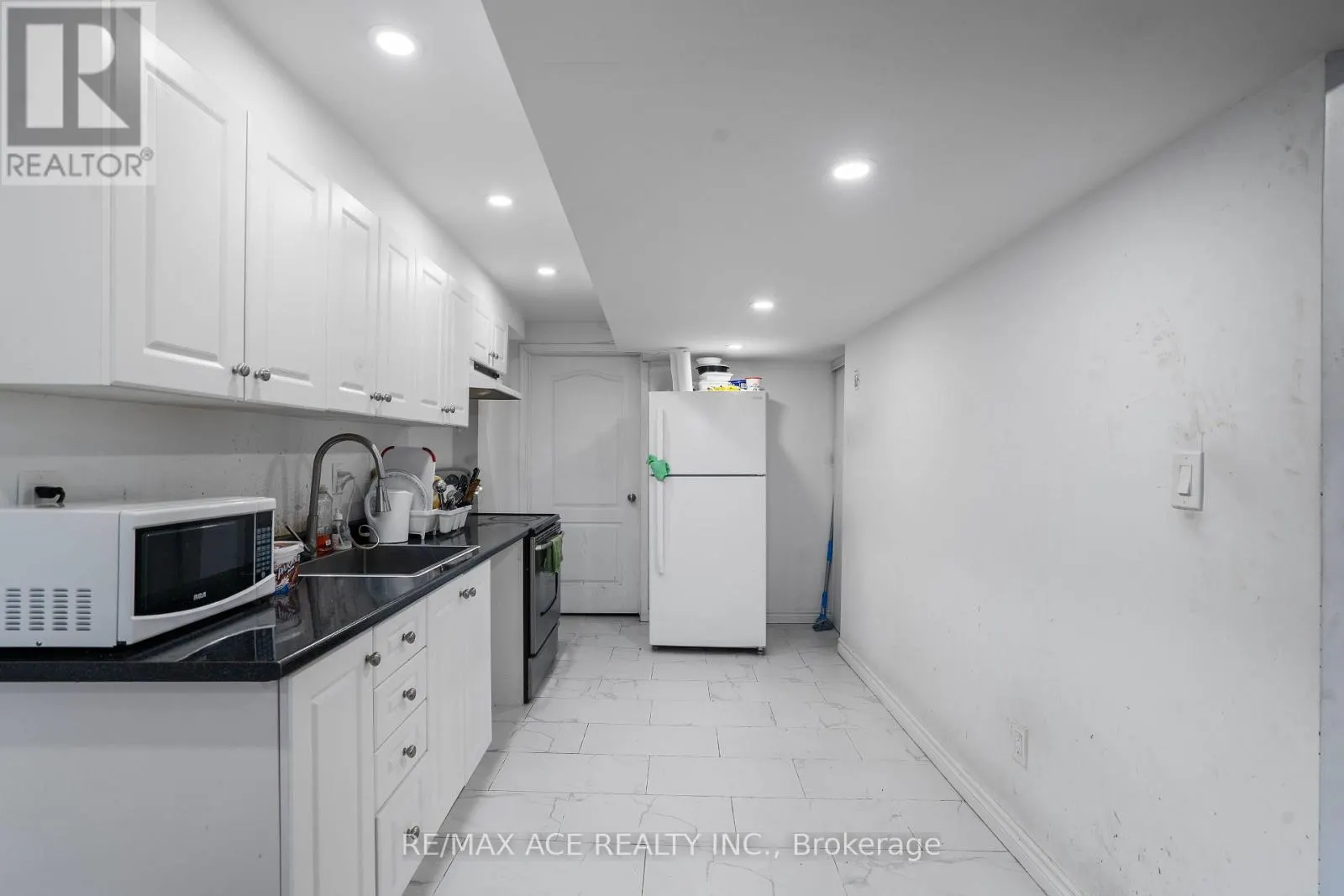 22 APPLE VALLEY WAY