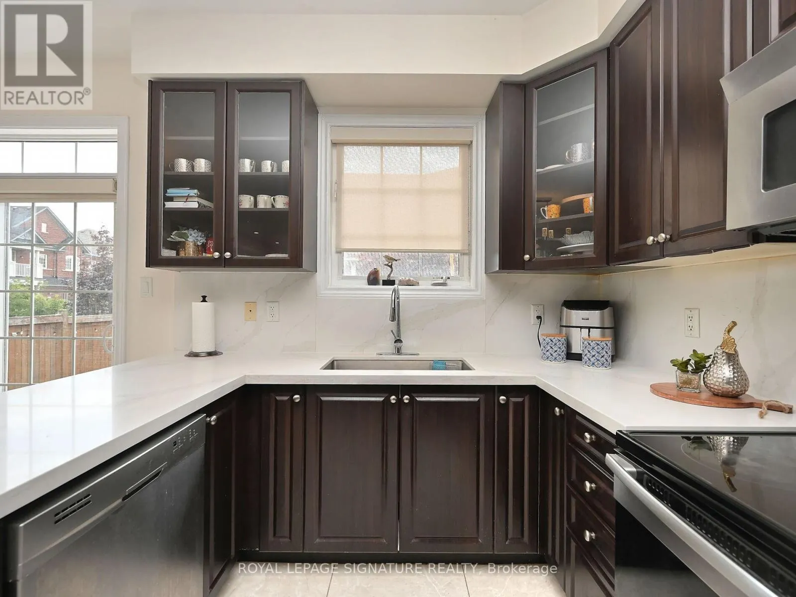 5523 FUDGE TERRACE