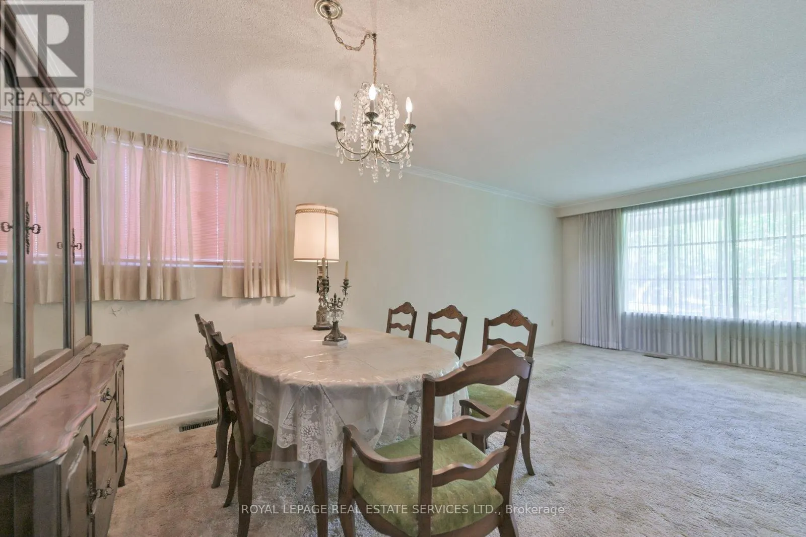 18 TORRINGTON DRIVE