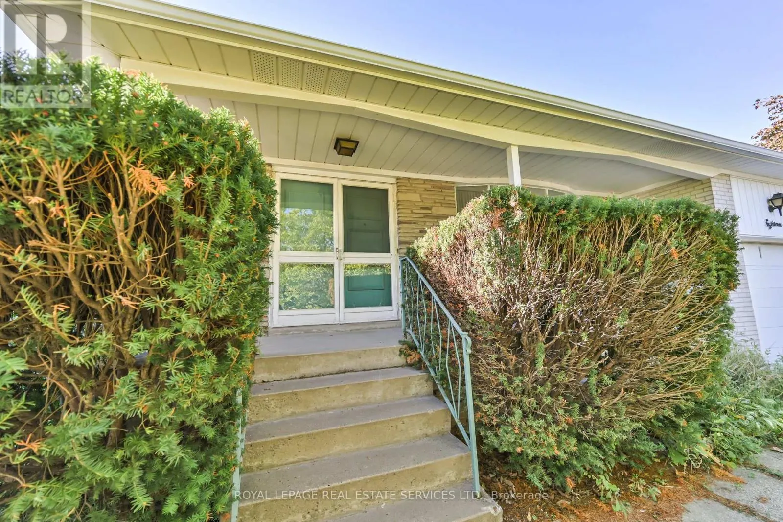 18 TORRINGTON DRIVE