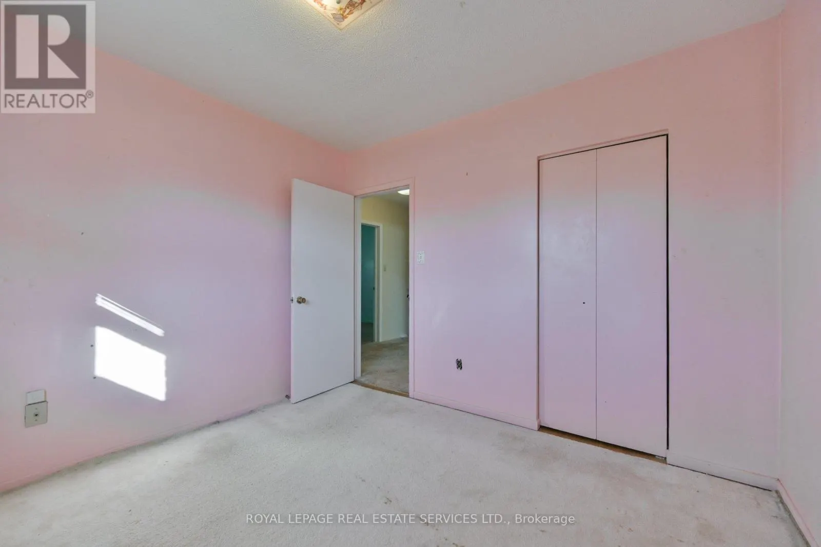 18 TORRINGTON DRIVE