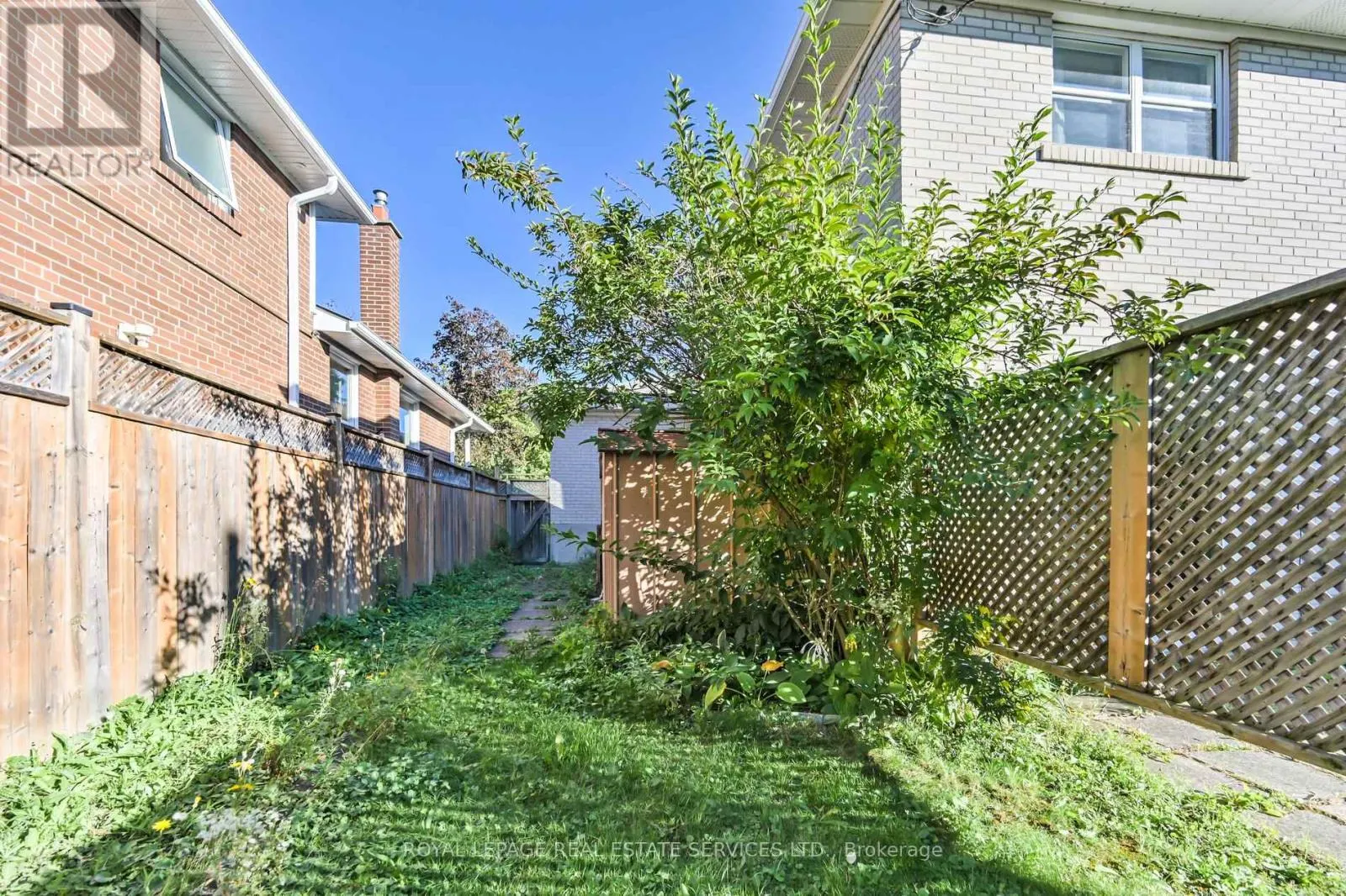 18 TORRINGTON DRIVE