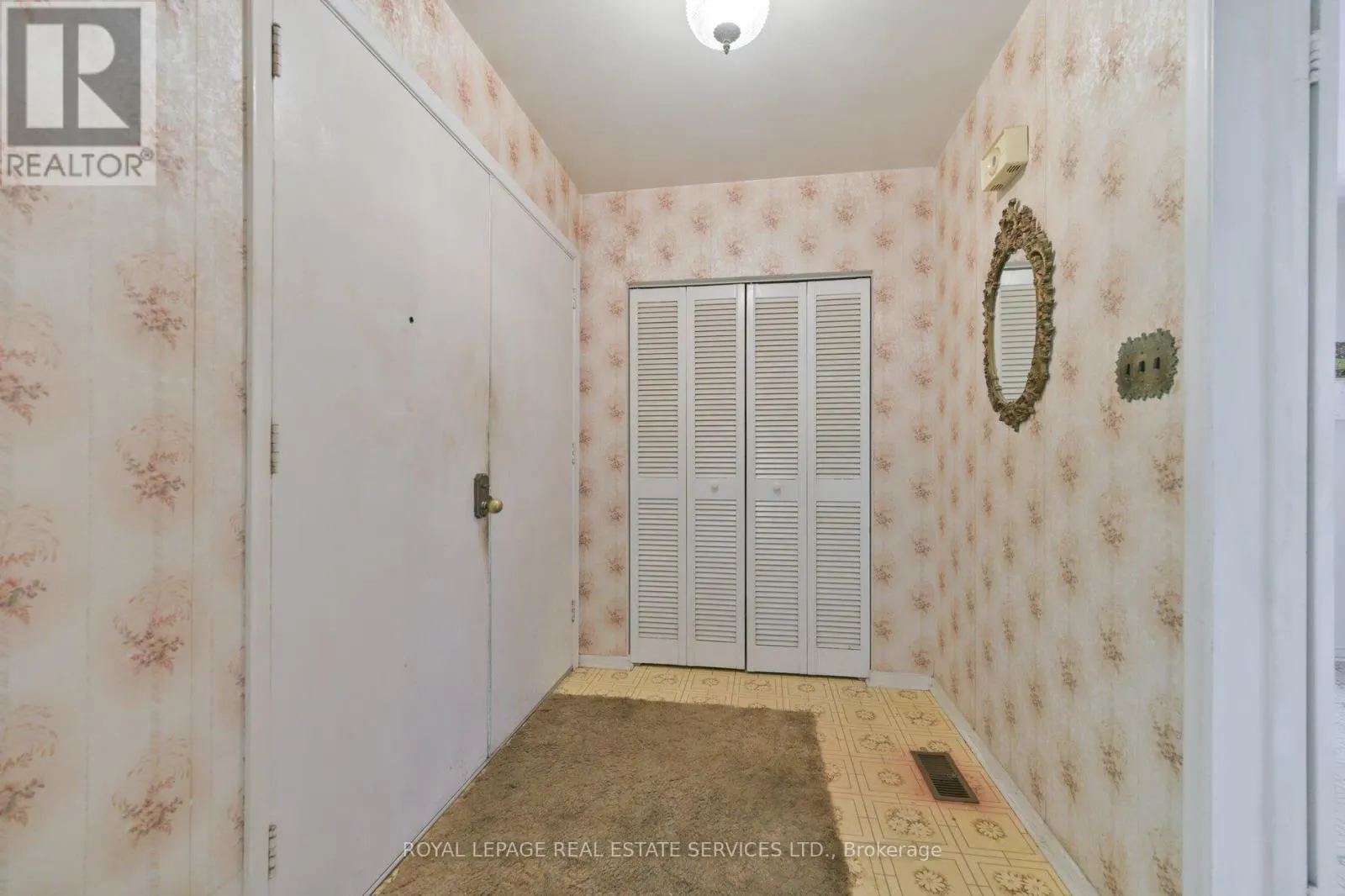 18 TORRINGTON DRIVE